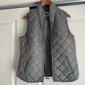 Old Navy Heather Gray Quilted Vest
